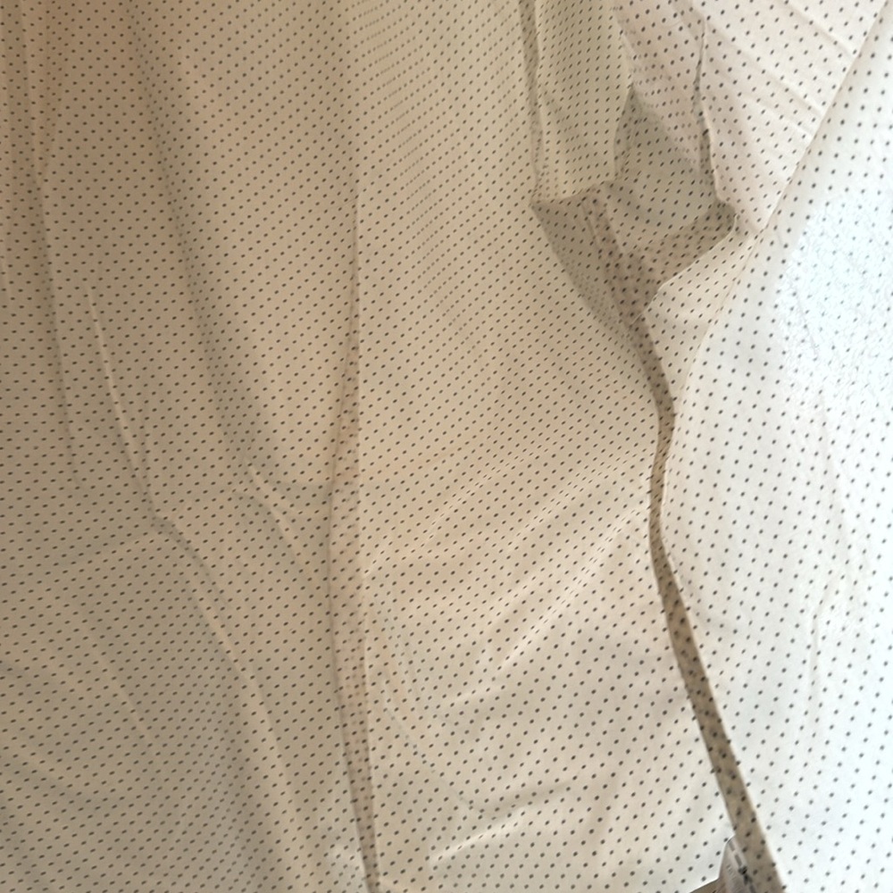 BR white Button Down w/ Black Dots #TaylorSwiftFashion - Picture 4 of 8